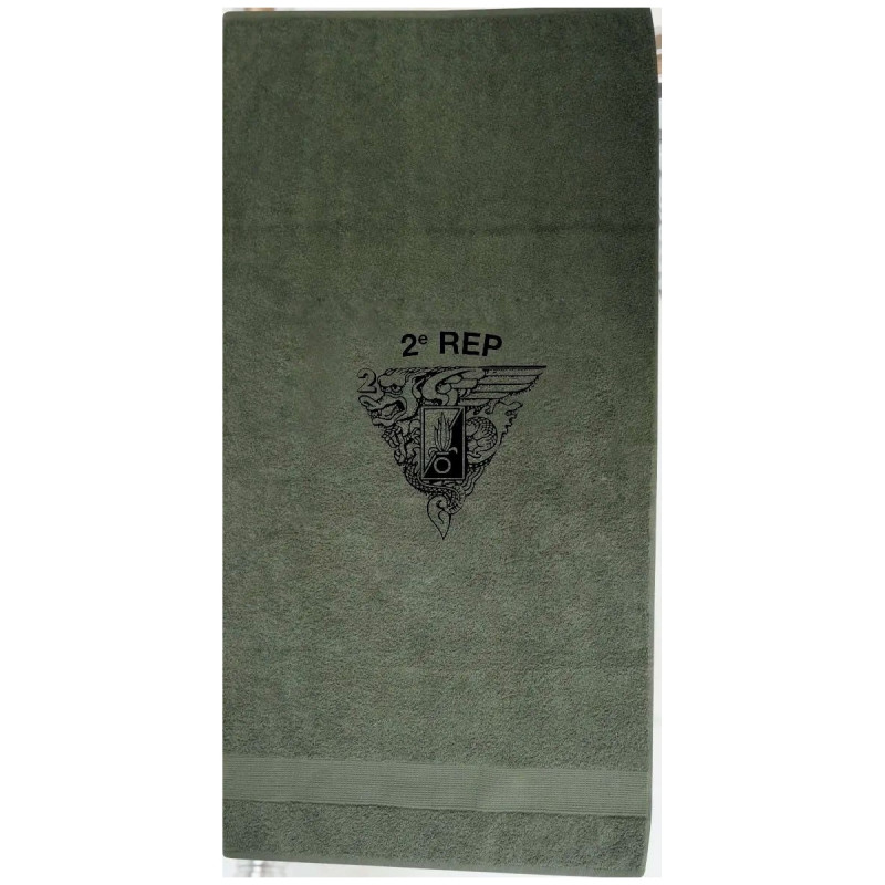 Serviette militaire kaki avec marquage 2 REP Serviette militaire kaki avec marquage 2 REP