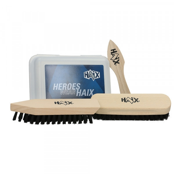 kit des brosses à chaussures